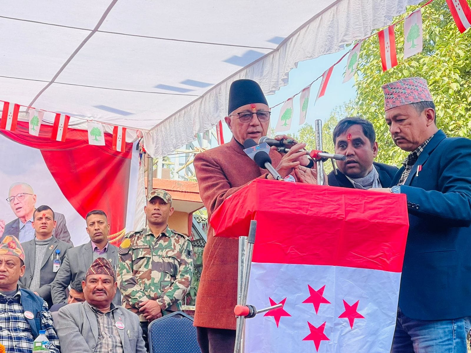म त प्रधानमन्त्रीको रिपोर्ट कार्ड मागिरहेको छु : शेखर कोइराला
